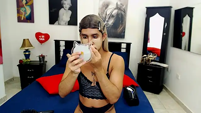 Snapshot of VeronicaReynolds chatting on January 9, 2025, 12:09 pm VeronicaReynolds online show from January 9, 2025, 12:09 pm