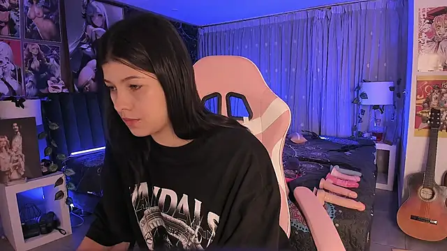 LanaKyutt online show from January 30, 2025, 1:00 am