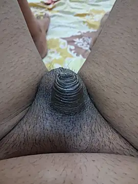 dirtybearr online show from June 15, 2026, 4:58 am