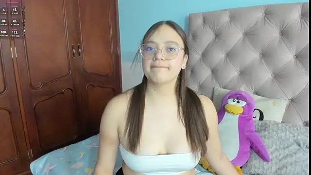 Snapshot of _Sarahh_0 chatting on January 22, 2025, 2:14 pm Sarahh 0 online show from January 22, 2025, 2:14 pm