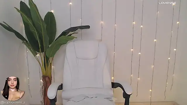 sophialorens s online show from January 26, 2025, 6:37 pm