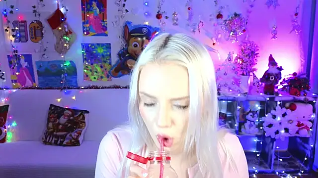 Snapshot of ImBonBon chatting on January 10, 2025, 1:32 am ImBonBon online show from January 10, 2025, 1:32 am