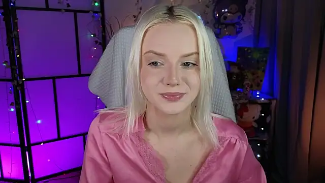 ImBonBon online show from November 24, 2025, 12:32 am