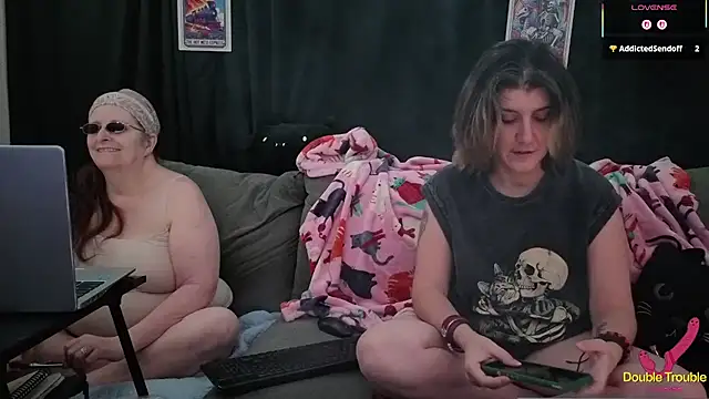 Sexy Mama-69 online show from February 2, 2026, 6:28 pm