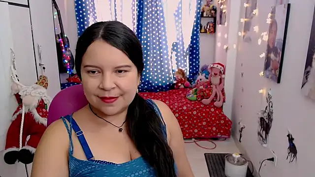 claryssa  online show from December 9, 2024, 7:07 pm