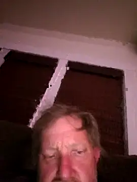 Snapshot of Hugebwc102 chatting on February 16, 2026, 11:28 am Hugebwc102 online show from February 16, 2026, 11:28 am