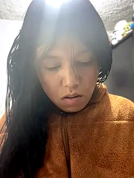 emily rosse04 online show from November 6, 2025, 11:11 am