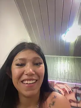 emily rosse04 online show from February 3, 2026, 12:43 pm