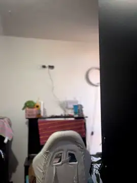 Snapshot of emily_rosse04 chatting on March 7, 2026, 11:40 am emily rosse04 online show from March 7, 2026, 11:40 am