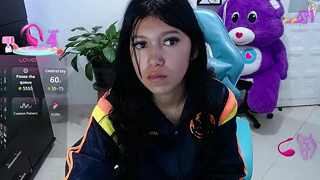 Snapshot of emily_rosse04 chatting on April 10, 2026, 11:04 am emily rosse04 online show from April 10, 2026, 11:04 am