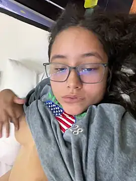 CurlyGirl 1 online show from February 8, 2025, 3:42 pm