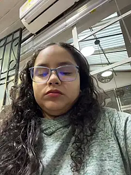 CurlyGirl 1 online show from February 13, 2025, 11:28 am