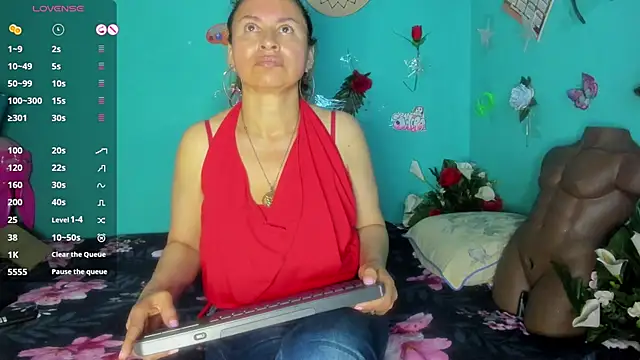 Snapshot of SheraHadee chatting on March 13, 2026, 1:56 am SheraHadee online show from March 13, 2026, 1:56 am