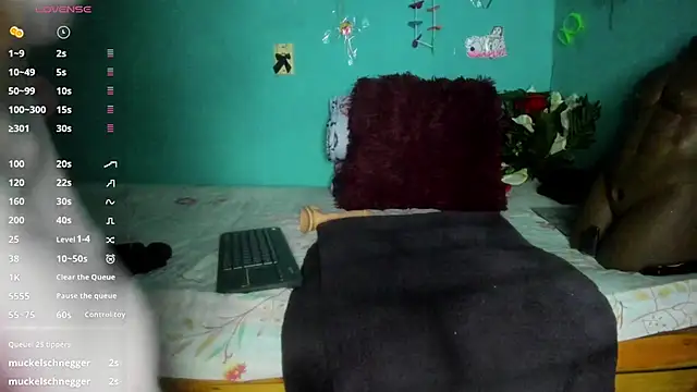 Snapshot of SheraHadee chatting on April 23, 2026, 12:29 pm SheraHadee online show from April 23, 2026, 12:29 pm