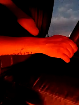 manuelymanuela online show from November 20, 2025, 5:23 pm