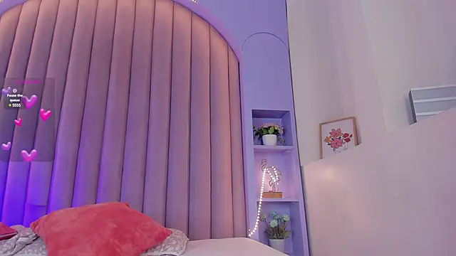 Snapshot of CristalCornner_ chatting on March 20, 2025, 7:57 pm CristalCornner  online show from March 20, 2025, 7:57 pm