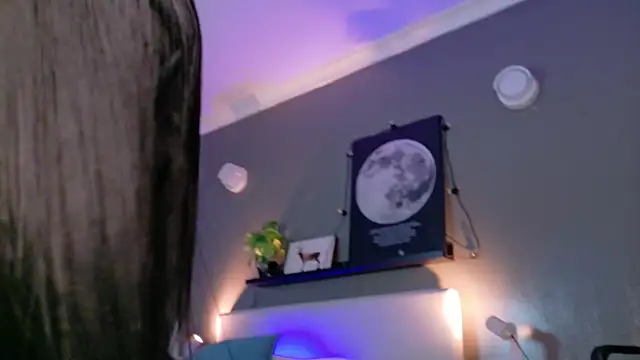 Snapshot of CristalCornner_ chatting on September 13, 2025, 7:46 pm CristalCornner  online show from September 13, 2025, 7:46 pm