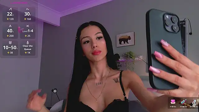 Snapshot of CristalCornner_ chatting on September 29, 2025, 8:02 pm CristalCornner  online show from September 29, 2025, 8:02 pm