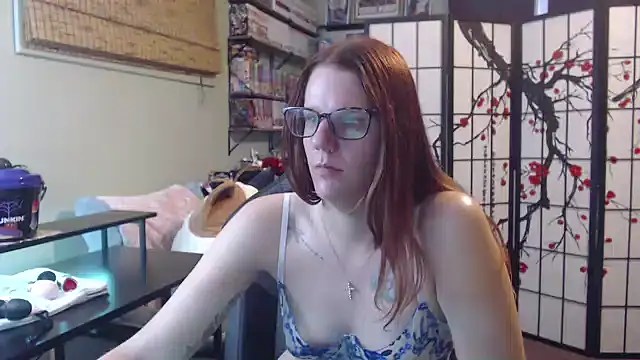 Snapshot of Sarahtineke chatting on July 12, 2026, 3:03 pm Sarahtineke online show from July 12, 2026, 3:03 pm