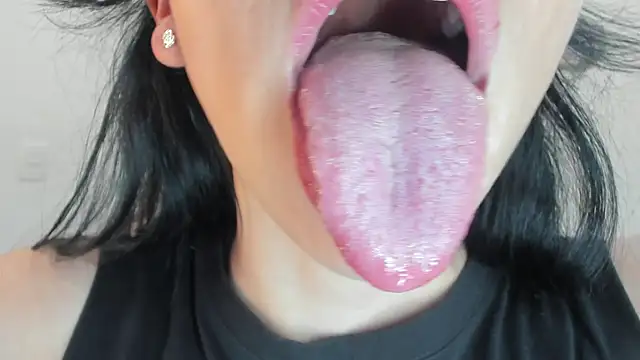 Snapshot of Katty_mouth chatting on November 13, 2025, 8:30 pm Katty mouth online show from November 13, 2025, 8:30 pm