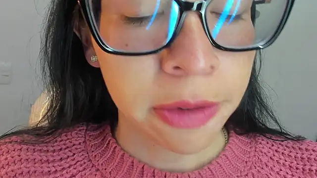 Snapshot of Katty_mouth chatting on November 26, 2025, 8:32 pm Katty mouth online show from November 26, 2025, 8:32 pm