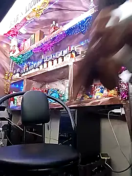 VivienAndClark online show from December 19, 2024, 4:46 pm