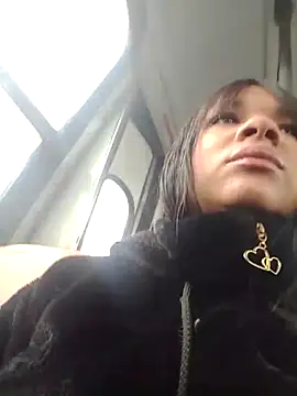 VivienAndClark online show from March 17, 2025, 2:23 pm