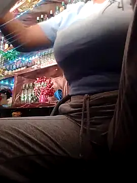 VivienAndClark online show from March 18, 2025, 5:53 pm