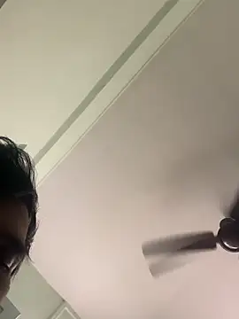 hitlar1026 online show from December 21, 2025, 12:29 am