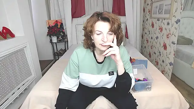 AmiHotGranny online show from April 5, 2026, 12:46 pm