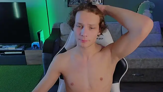 Snapshot of TeddyLiLboy chatting on October 18, 2025, 9:43 am TeddyLiLboy online show from October 18, 2025, 9:43 am