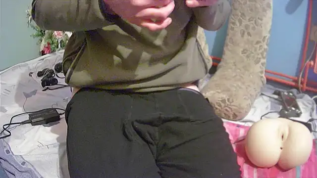 Snapshot of Markxen_cam chatting on December 28, 2024, 10:25 am Markxen cam online show from December 28, 2024, 10:25 am