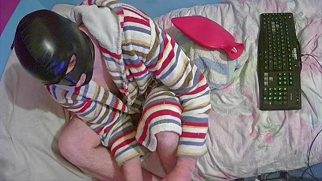 Snapshot of Markxen_cam chatting on October 28, 2025, 10:34 pm Markxen cam online show from October 28, 2025, 10:34 pm