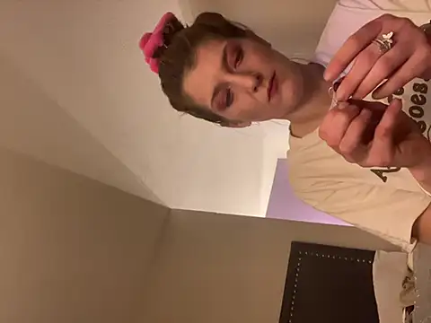 Phattpinktaco online show from February 25, 2025, 10:47 am