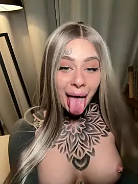 Snapshot of bambixboo chatting on January 26, 2025, 7:31 pm bambixboo online show from January 26, 2025, 7:31 pm