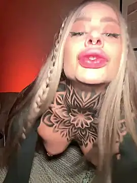 Snapshot of bambixboo chatting on February 5, 2025, 4:03 pm bambixboo online show from February 5, 2025, 4:03 pm