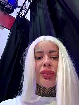 Snapshot of bambixboo chatting on September 28, 2025, 11:04 am bambixboo online show from September 28, 2025, 11:04 am