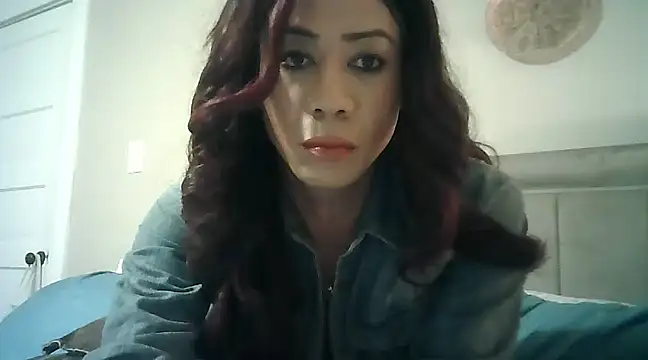 Snapshot of CaramelDipper chatting on December 2, 2024, 12:30 am CaramelDipper online show from December 2, 2024, 12:30 am