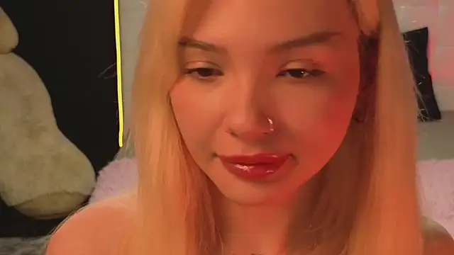 SandraBoyl online show from November 28, 2025, 2:14 am