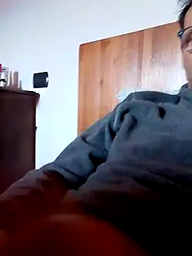 Snapshot of Anastasio33 chatting on December 23, 2024, 2:28 pm Anastasio33 online show from December 23, 2024, 2:28 pm