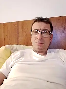 Snapshot of Anastasio33 chatting on January 29, 2025, 7:53 pm Anastasio33 online show from January 29, 2025, 7:53 pm