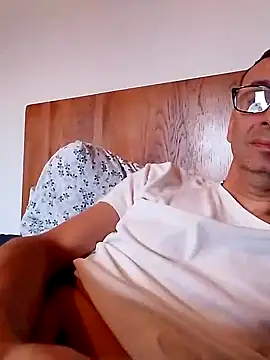 Snapshot of Anastasio33 chatting on September 27, 2025, 5:34 am Anastasio33 online show from September 27, 2025, 5:34 am