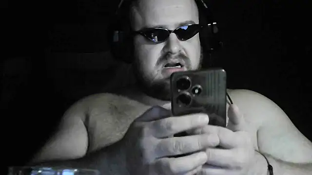 Snapshot of perversalus chatting on December 8, 2024, 1:13 am perversalus online show from December 8, 2024, 1:13 am