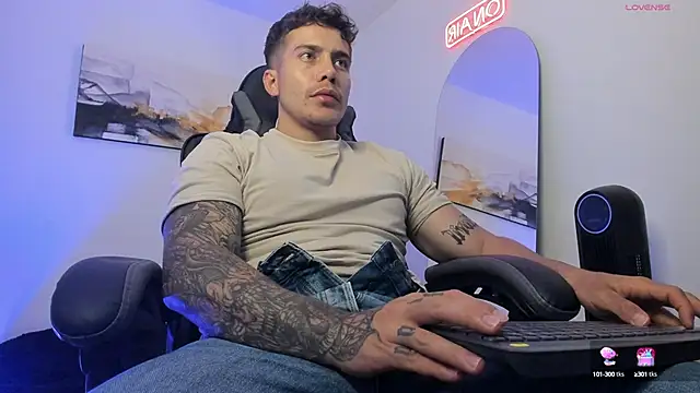 LucianSinclair online show from December 28, 2024, 12:47 am