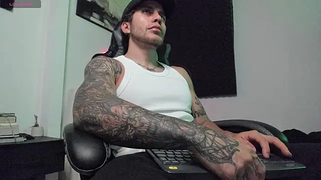 LucianSinclair online show from February 25, 2026, 3:16 am