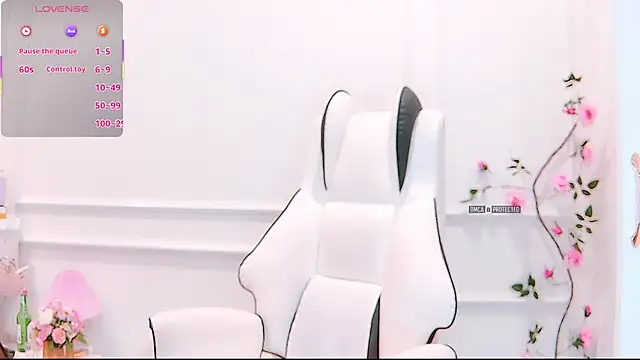 Snapshot of PimChanOK chatting on May 23, 2026, 12:20 pm PimChanOK online show from May 23, 2026, 12:20 pm