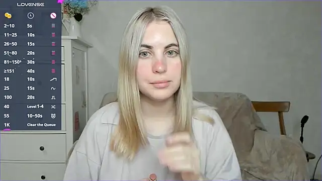 pawpaws online show from November 30, 2025, 8:07 am