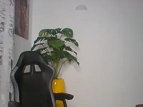 rosey cheeks online show from April 10, 2026, 1:33 am