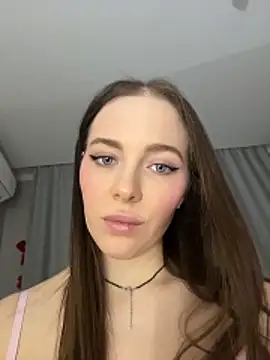 -SweetDi- online show from April 16, 2026, 7:58 pm