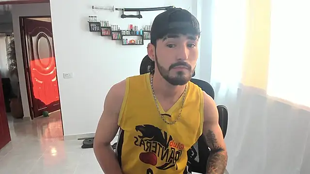 DmitriSanders online show from March 10, 2026, 10:04 pm